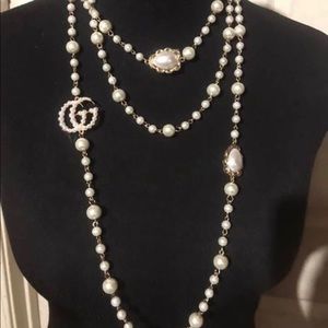 Fashion pearl necklace